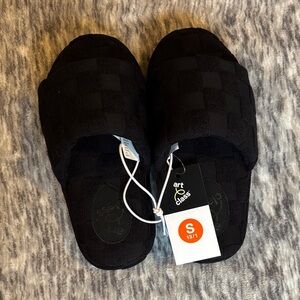 Art Class Black Cozy Slippers Kids Size S 13/1 Quilted Slip On House Shoes E165b